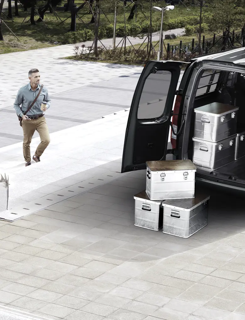 Hyundai US4 STARIA VAN Lifestyle 02