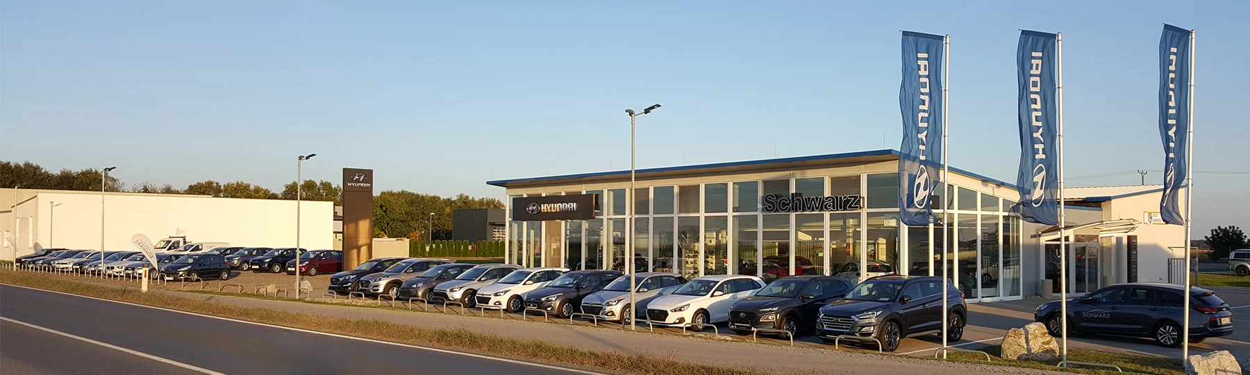 1838 Schwarz_aussen-1800.jpg