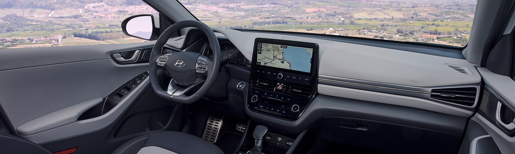 New Hyundai IONIQ Hybrid Interior (1)