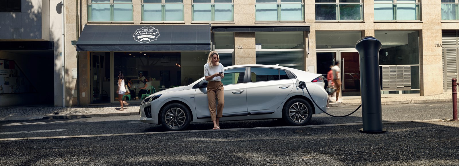 Hyundai 05 Ionic Croissant FPO