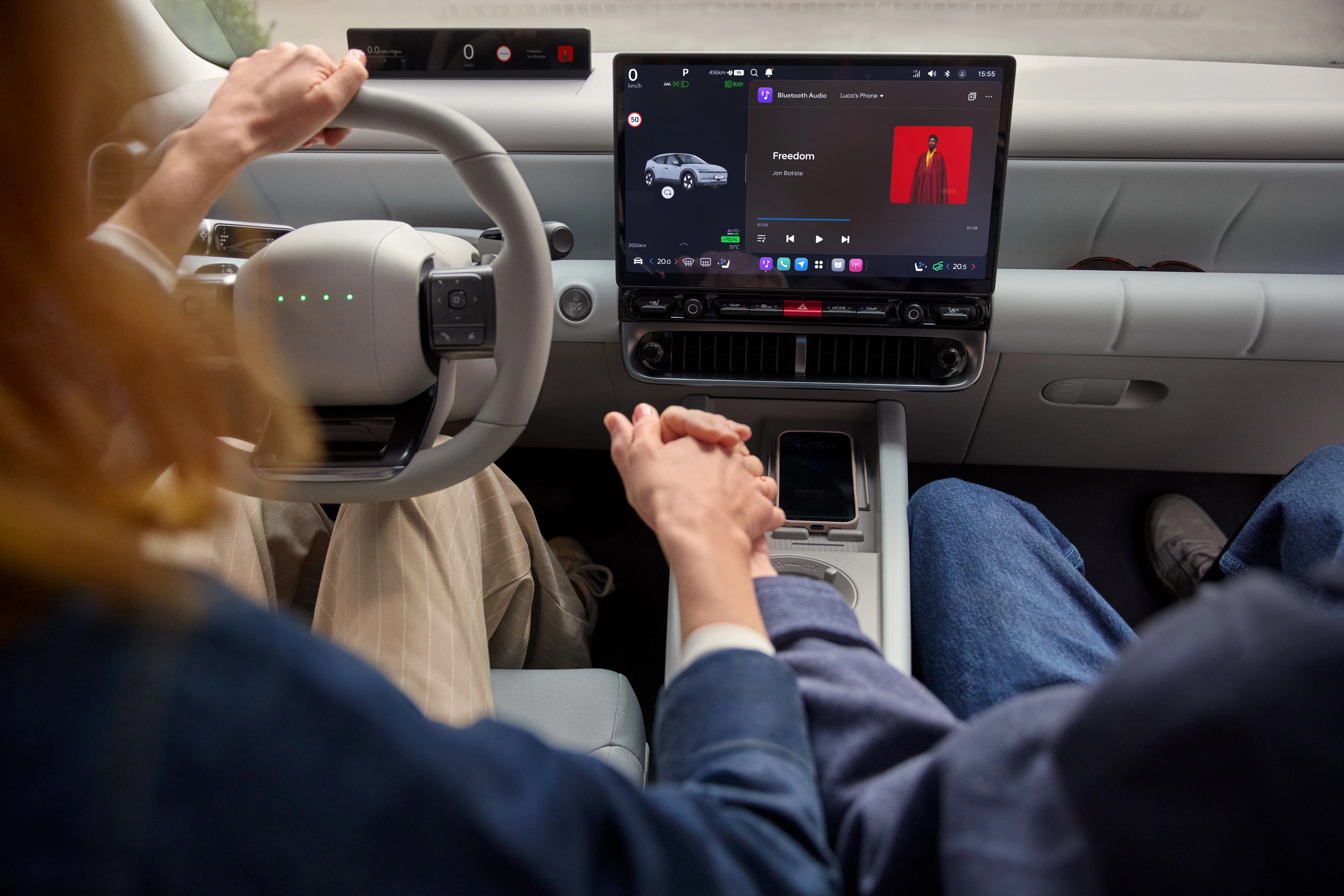 M29 INTERIOR FRONT HANDS Srgb