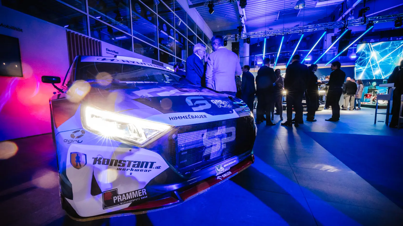 (C)Philipplipiarski 7476