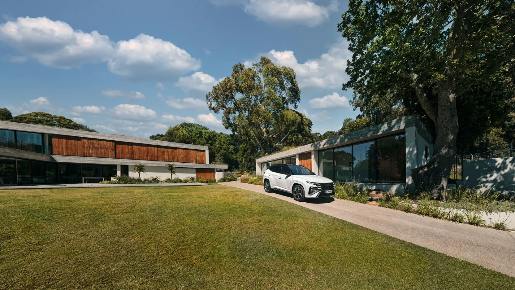 04A HME Esuv 2 0 Nline KV Clean Low Res Srgb (1)