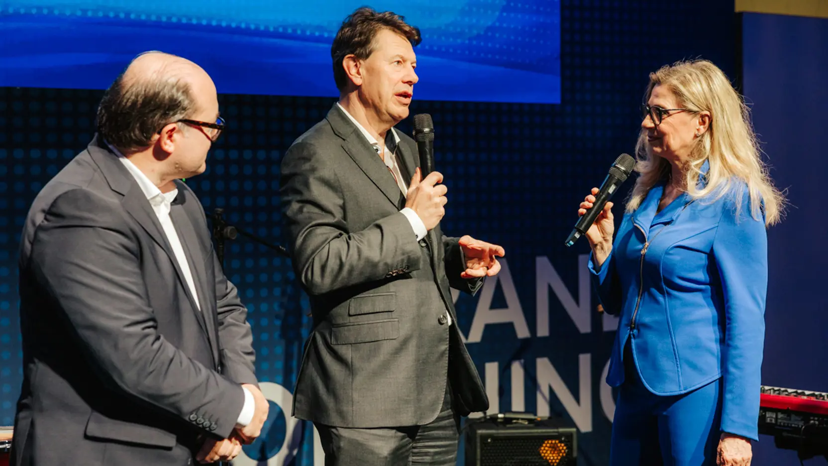 (C)Philipplipiarski 7153