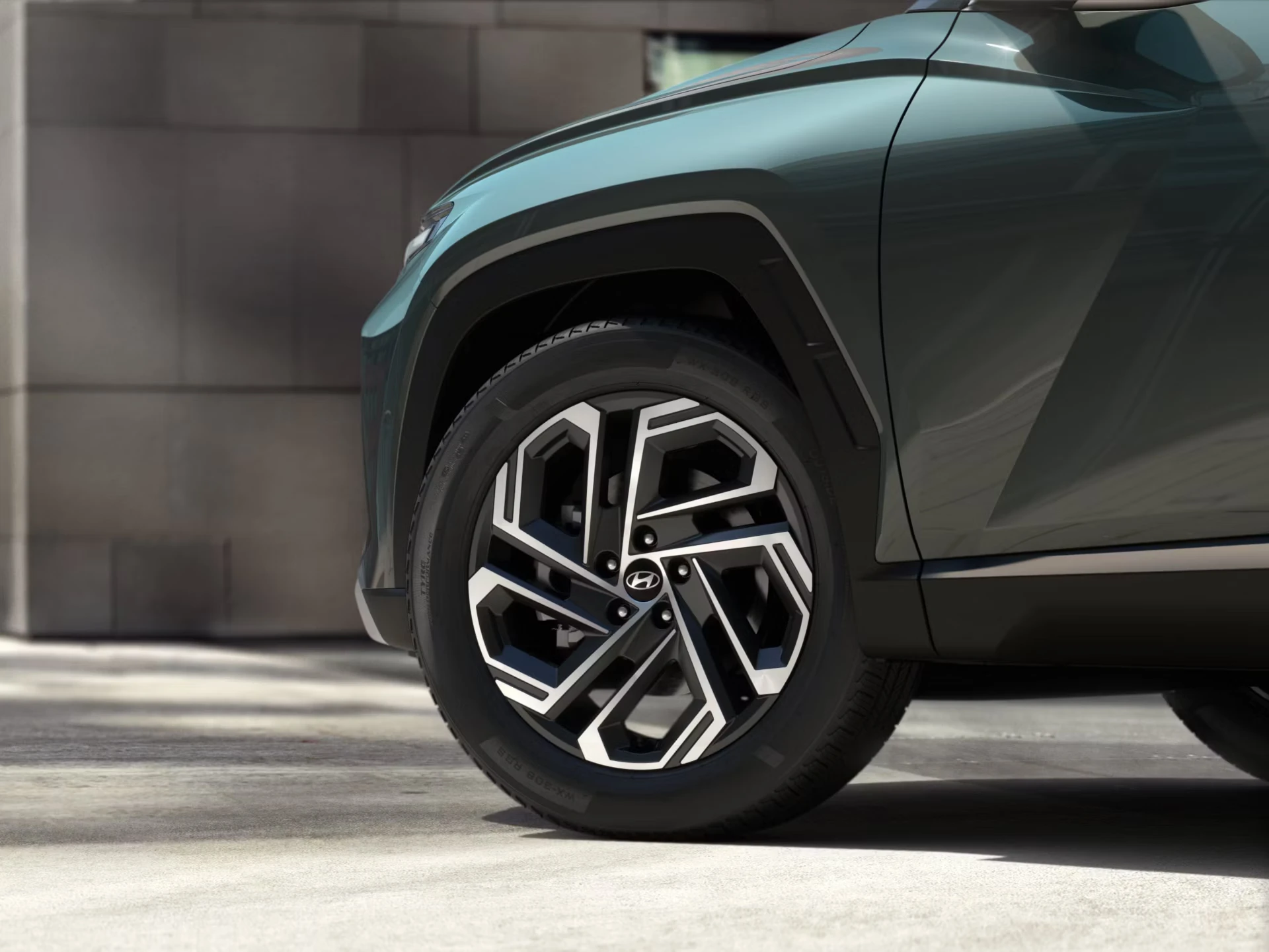 HME NX4 PHEV Regular Eviz EXT T2P Cypress&amp;#x2B;Green&amp;#x2B;Pearl SHOT 06 4X3