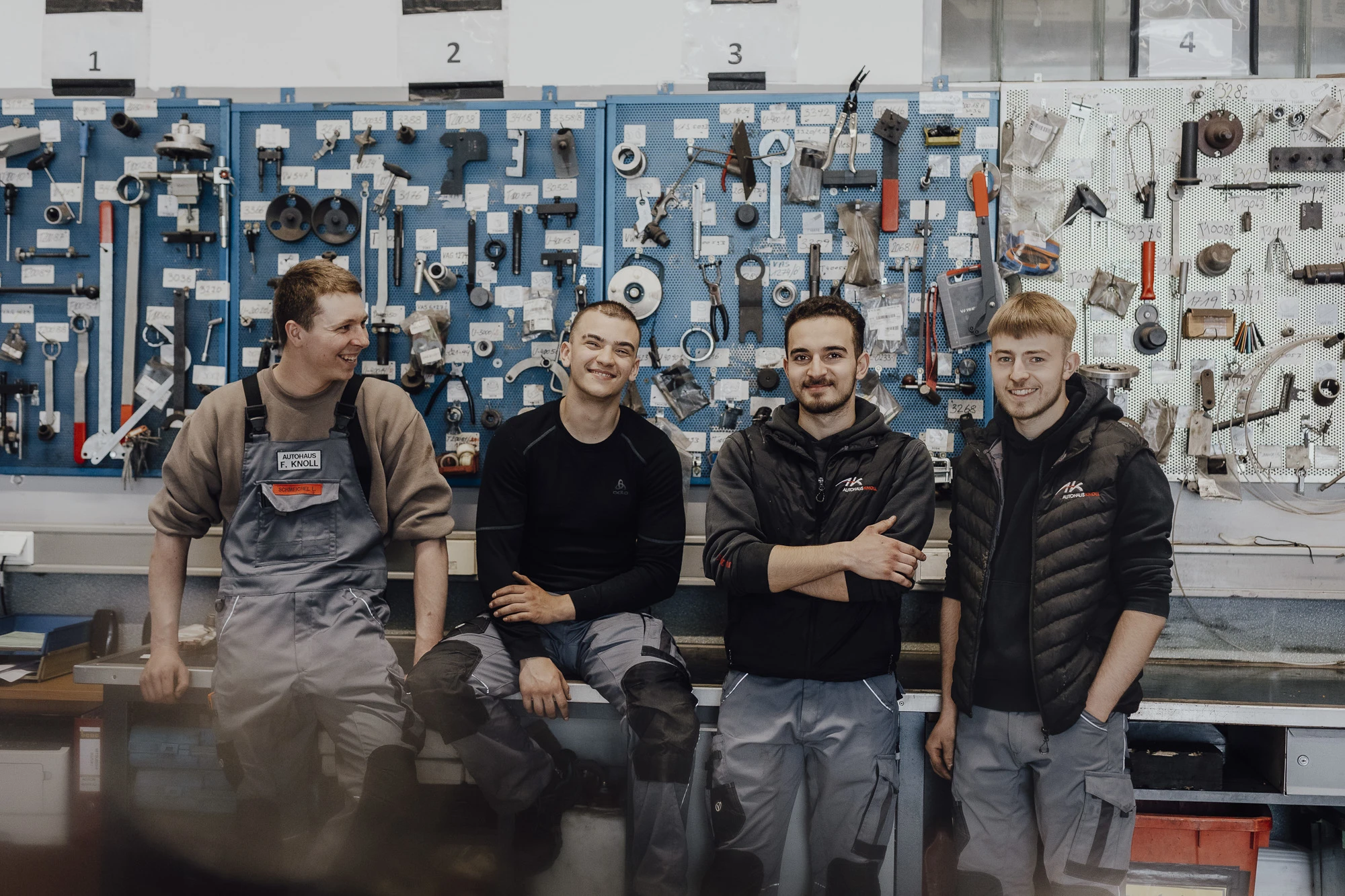 Autohaus Knoll 2000 Px 72 Dpi (C) Nicoleseiser At 627