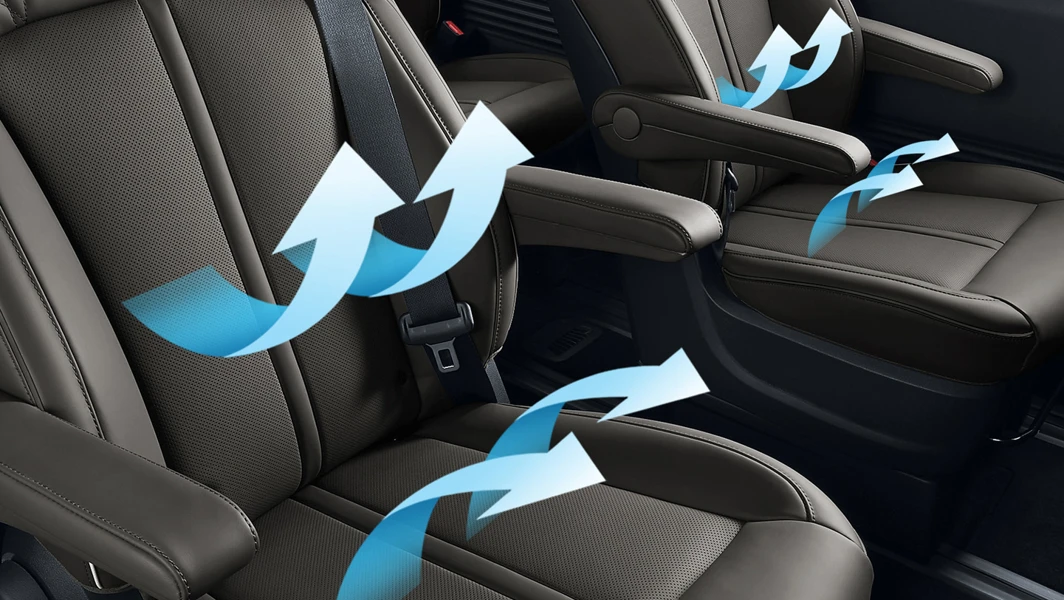 Hyundai STARIA Electric Interior Premium Relaxation Seats 3X4