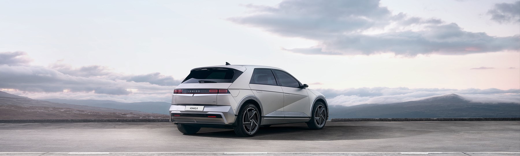 IONIQ5 ret rear