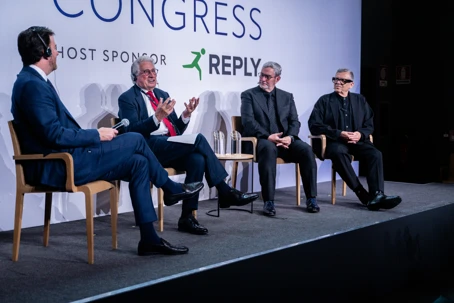 4. Hyundai Motor Group Design Leaders Honored with Automotive News Centennial Awards.jpg