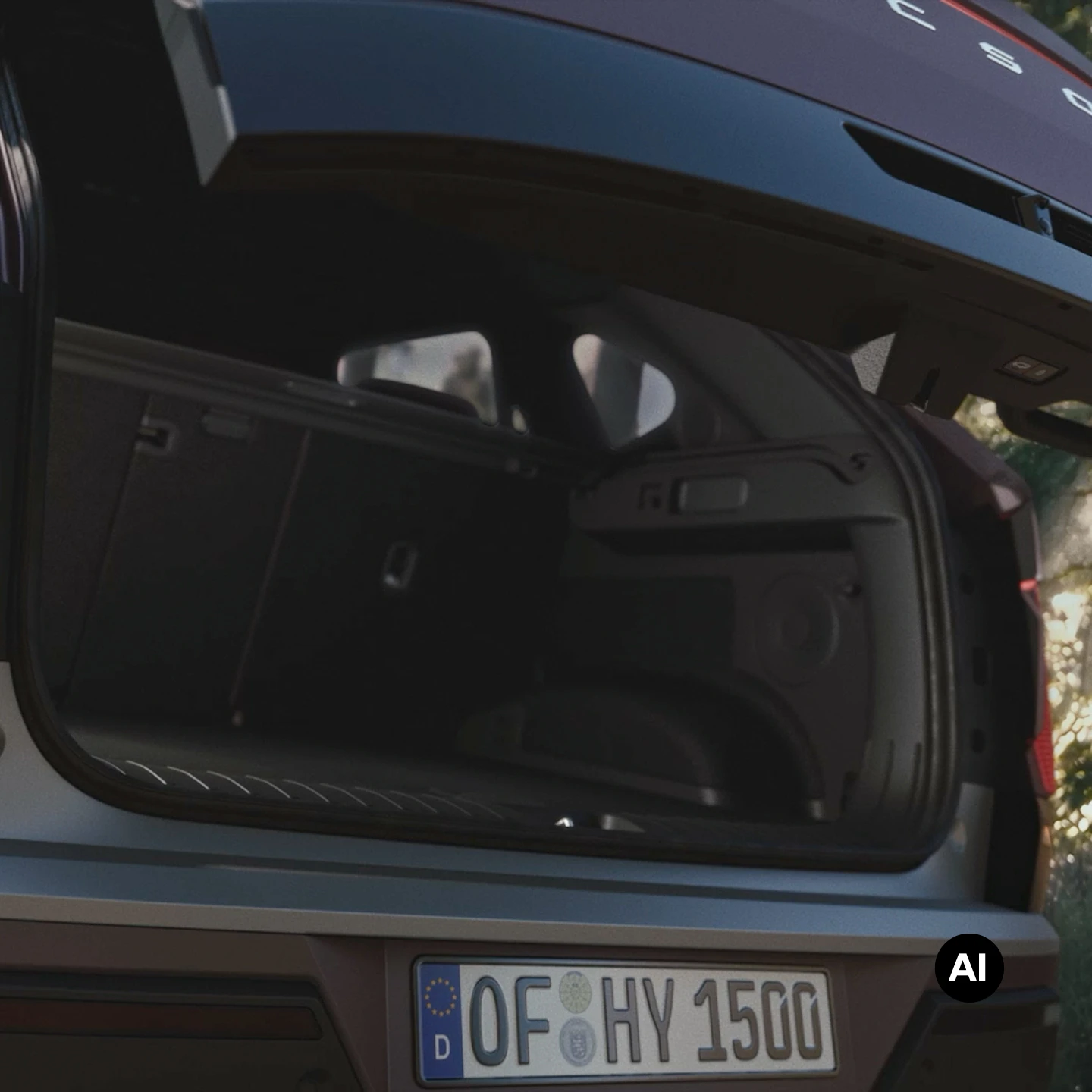 Hyundai TUCSON Rear Trunk Closeup AI