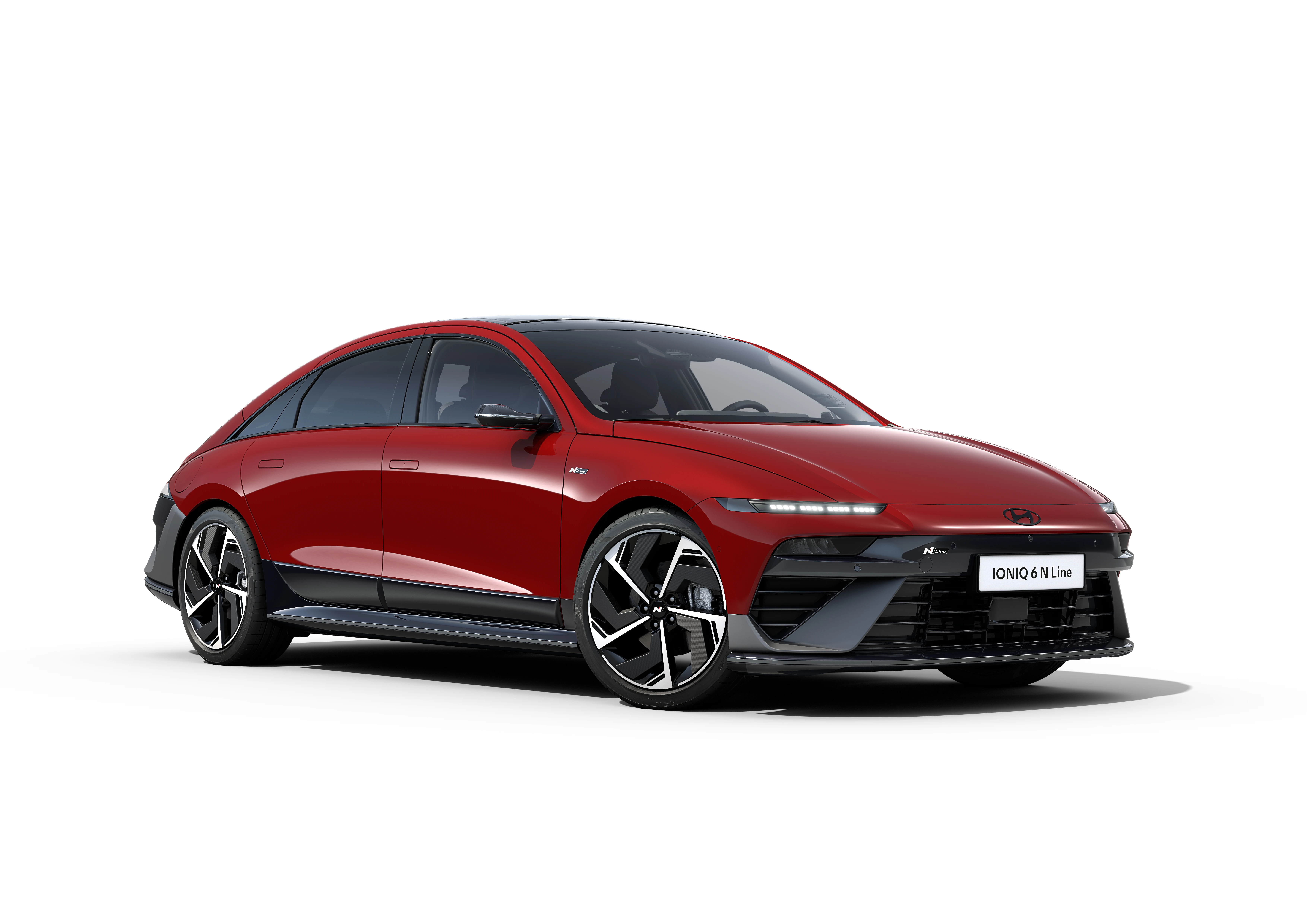 HYU EXT PI CE FL Nline SHOT06 34 Front Lights On