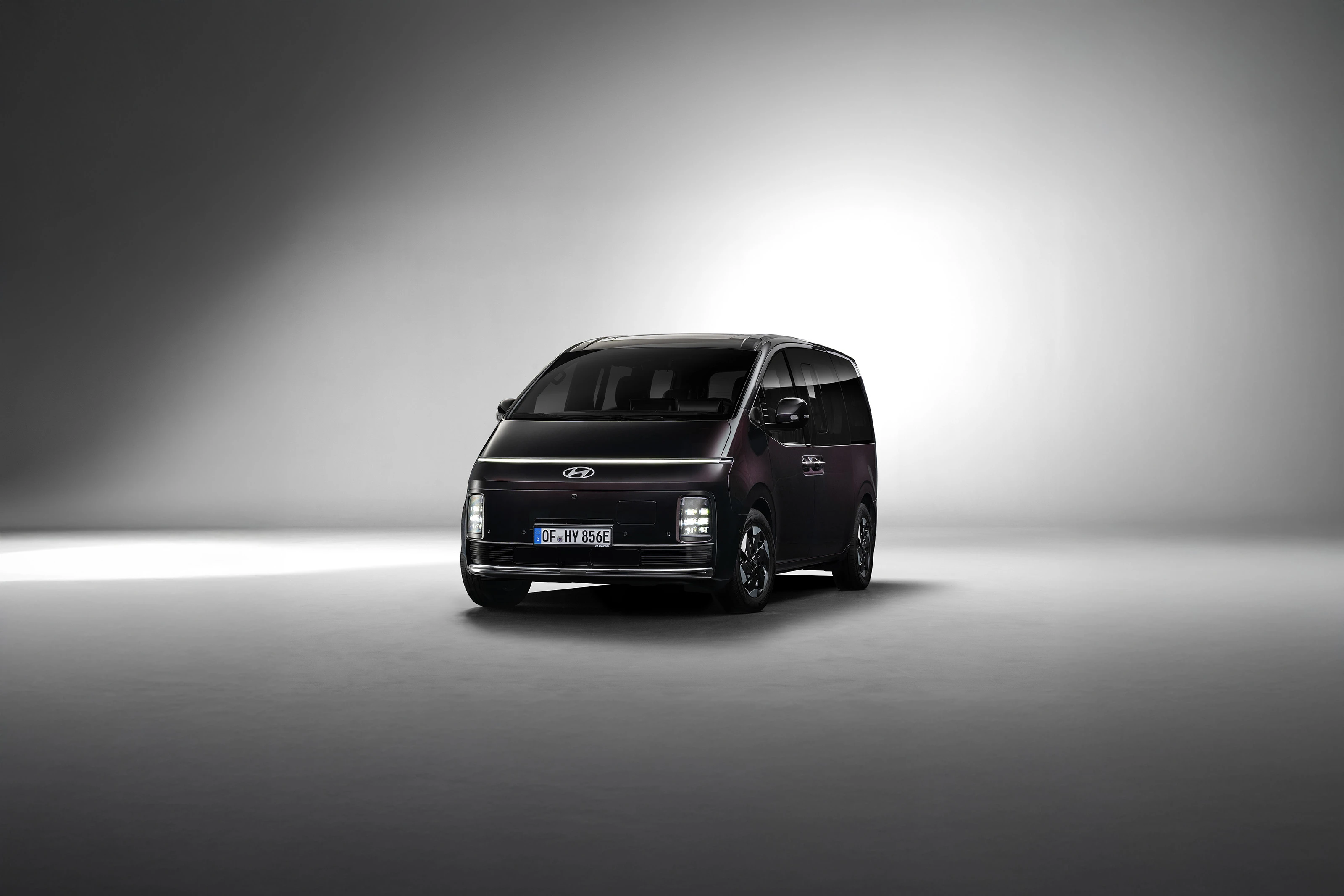 Hyundai STARIA Electric Exterior Front