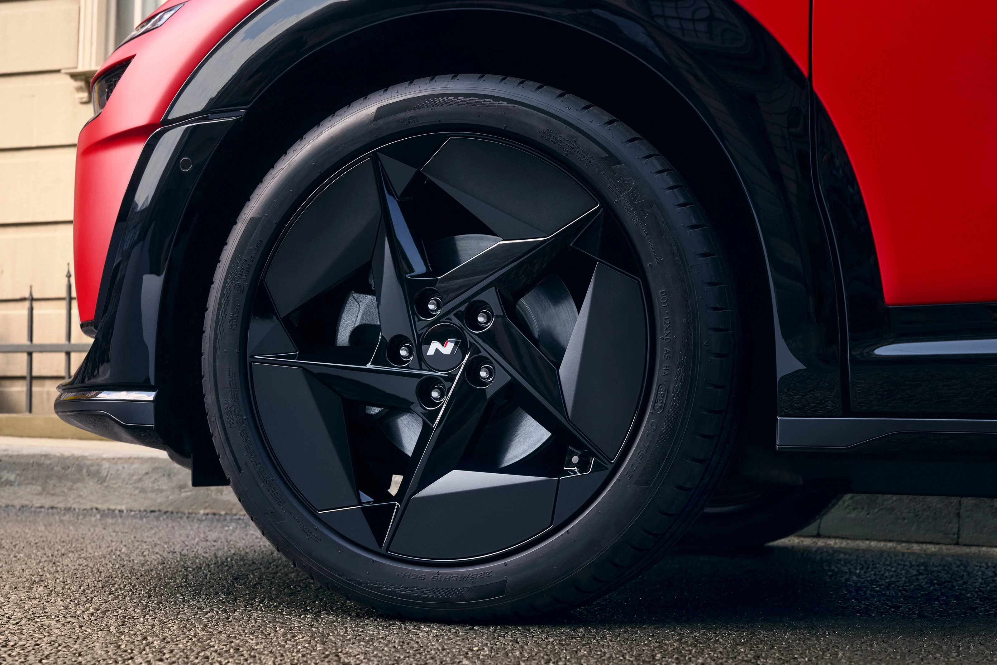 Hyundai IONIQ 3 Wheels Closeup 21 Rim