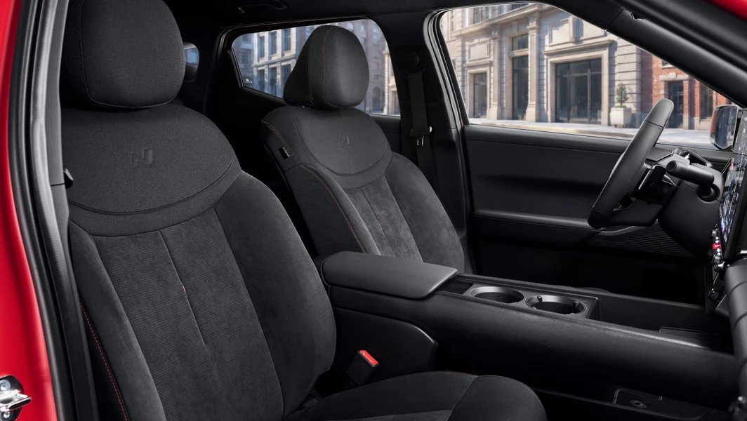 Hyundai IONIQ 3 Unveil 0426 Interior 04 EDIT Srgb