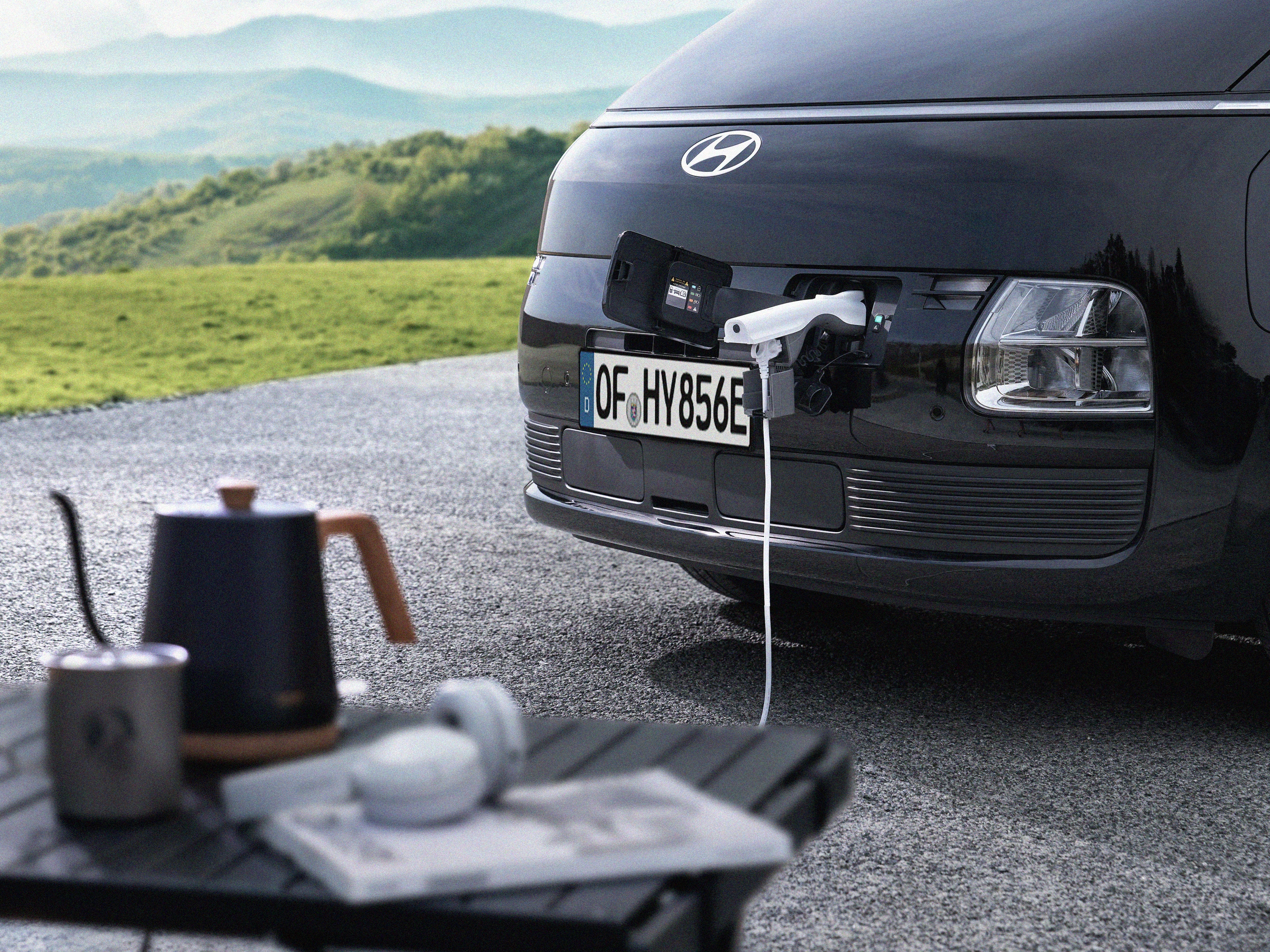 Hyundai STARIA Electric Vehicle To Load 4X3