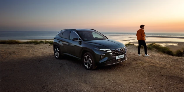 Hyundai Tucson Nx4 Photographer 03 Interactive Shot Front People Rgb Ret