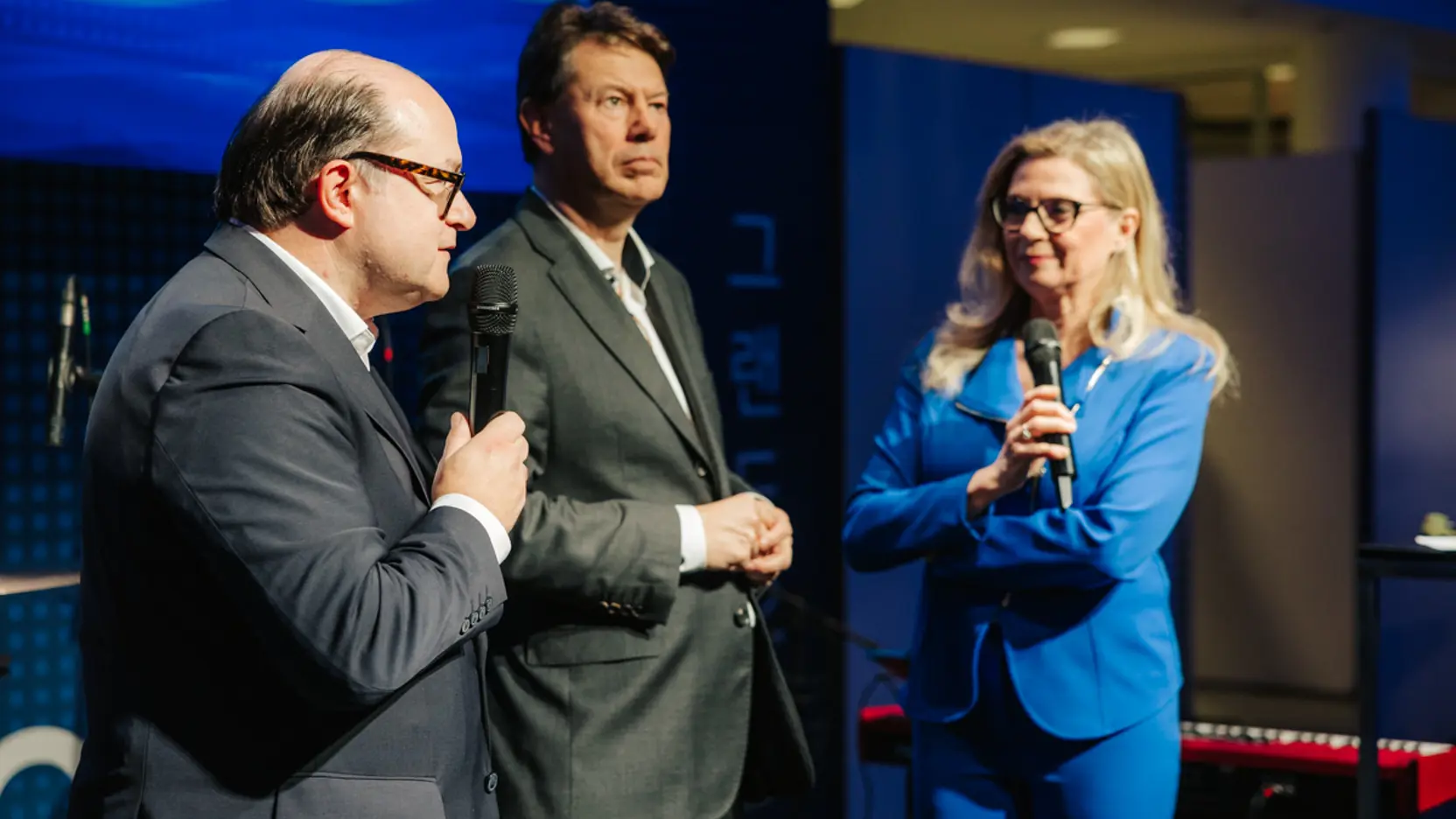 (C)Philipplipiarski 7141