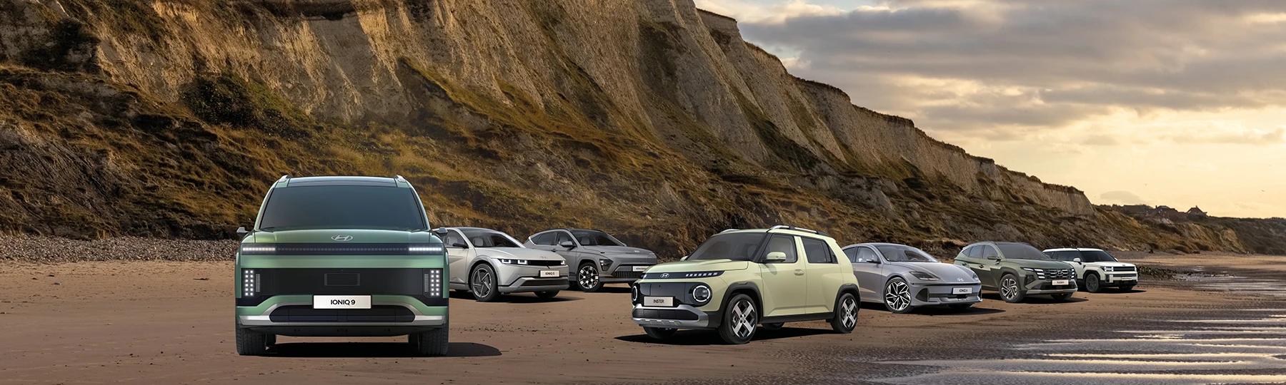 elektromodelle hyundai in einer landschaft