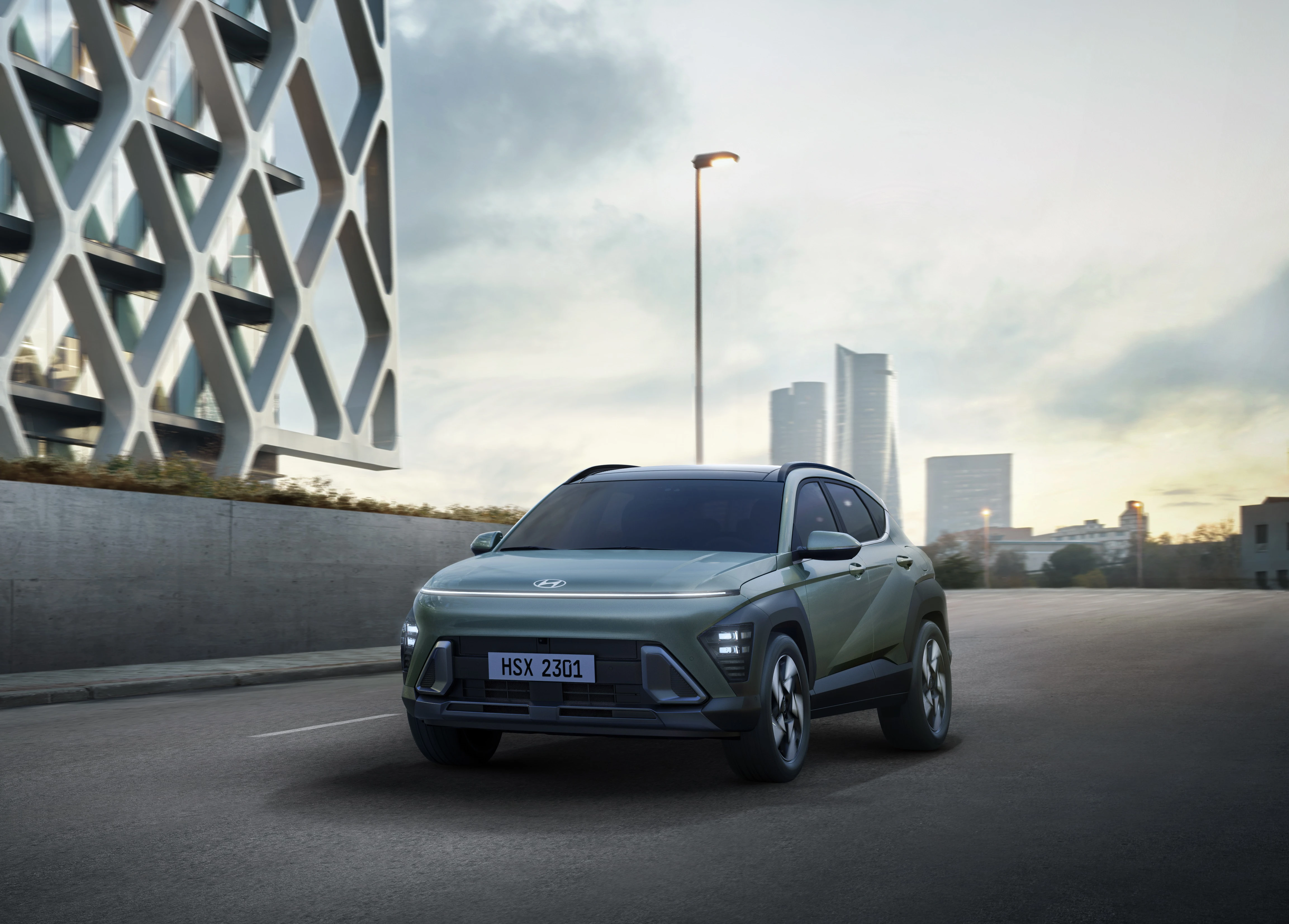 KONA-Elektro-aufderStraße