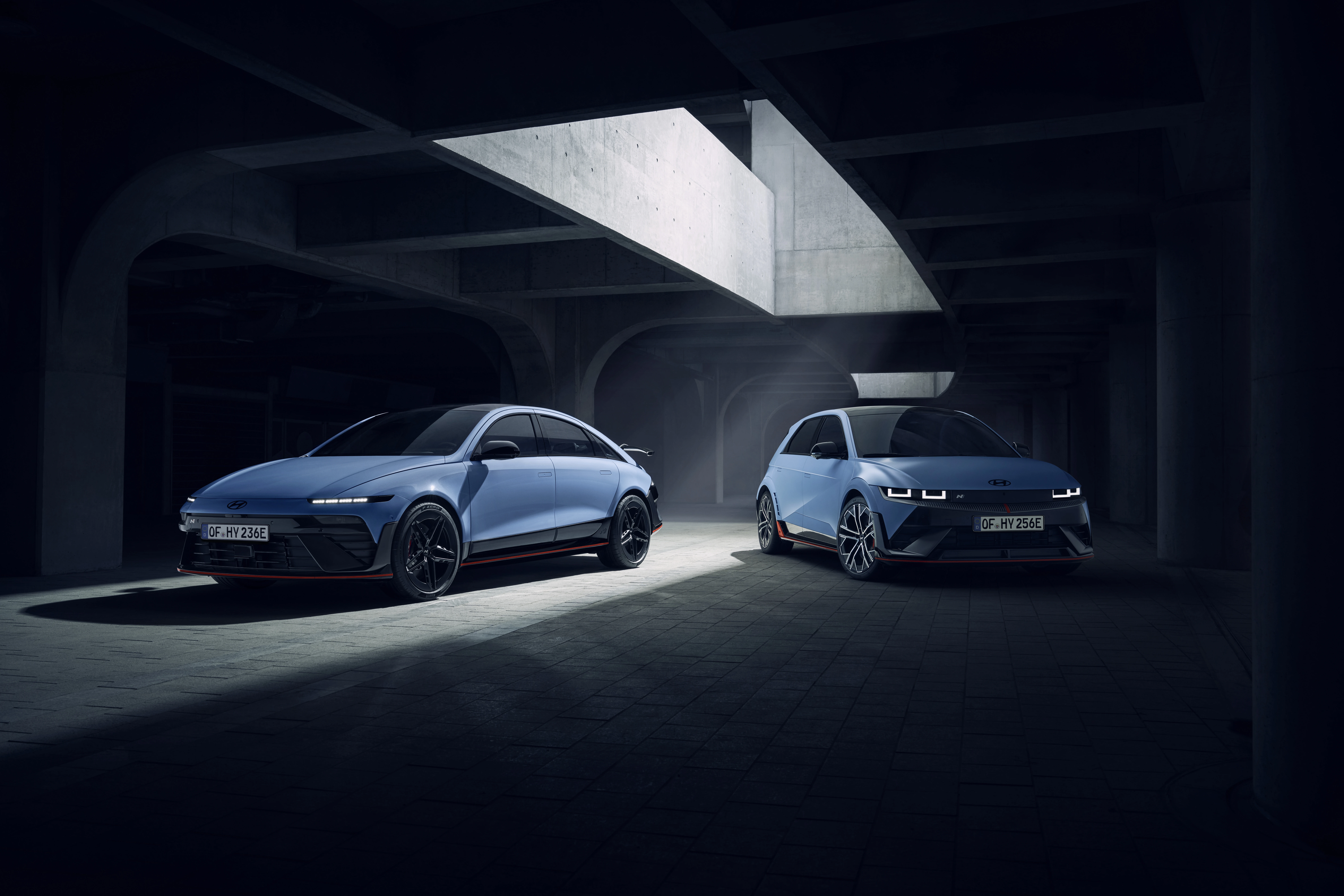 02 IONIQ 6 N Front Quarter