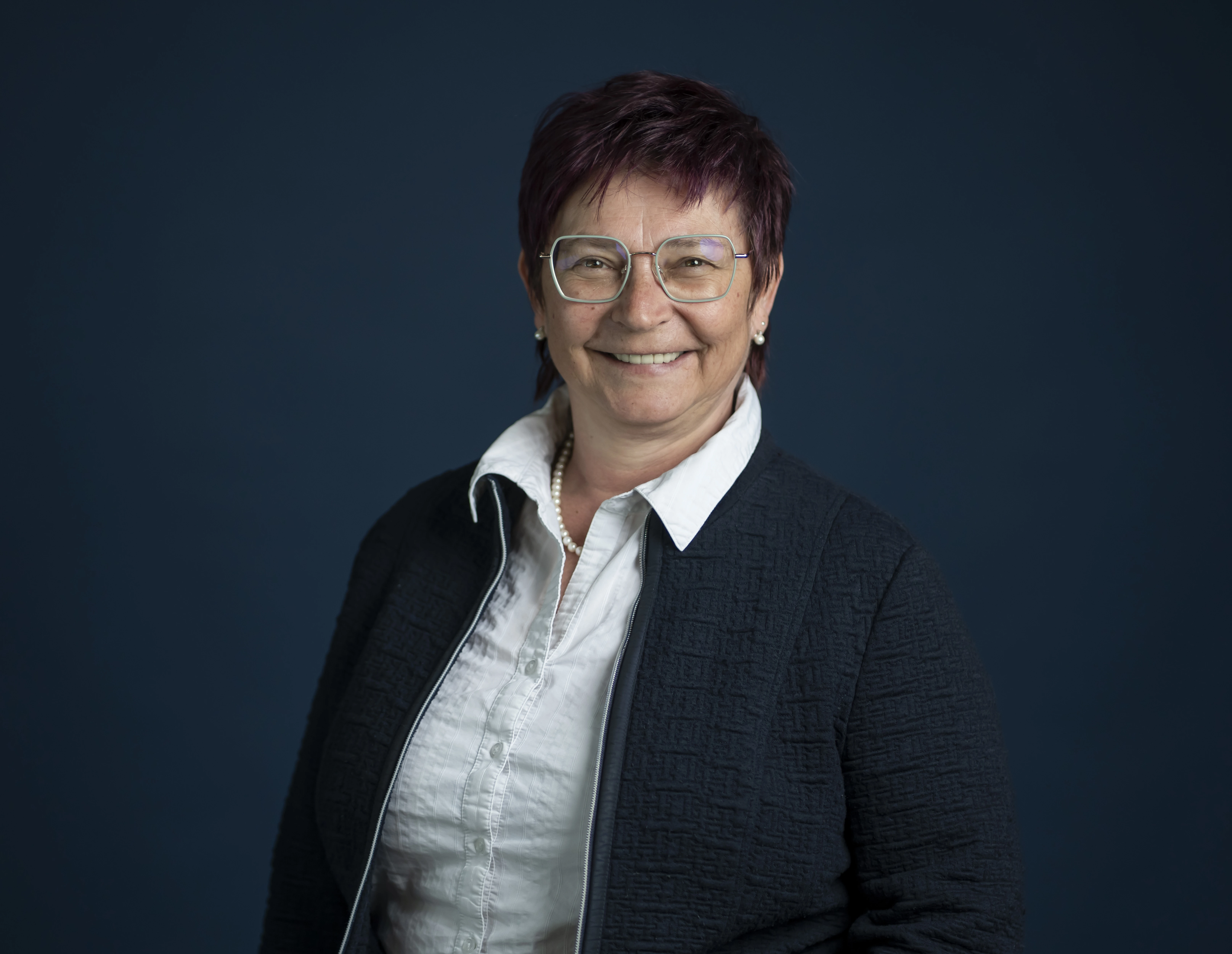 Helga  Schiehl