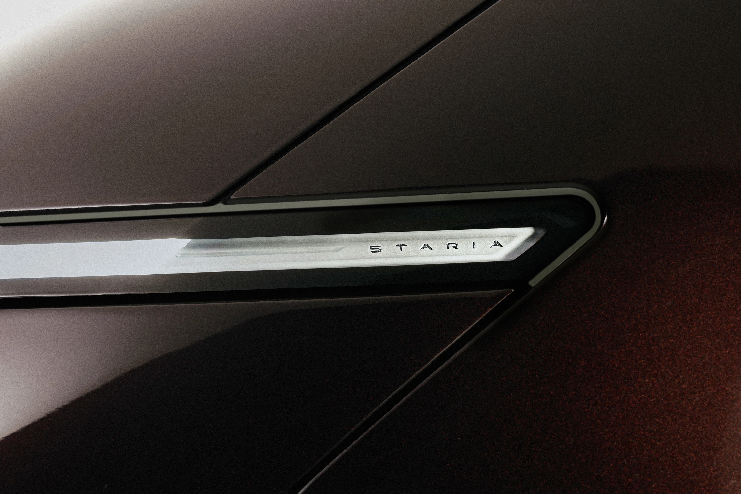 Hyundai STARIA Electric Exterior Close Up Badge Details 02