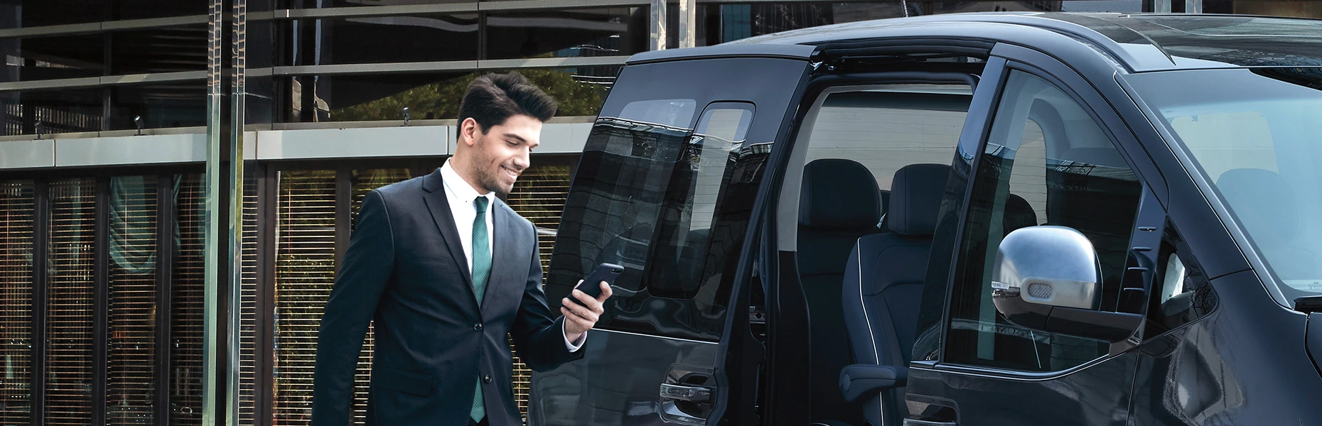 Staria Zwischnheader