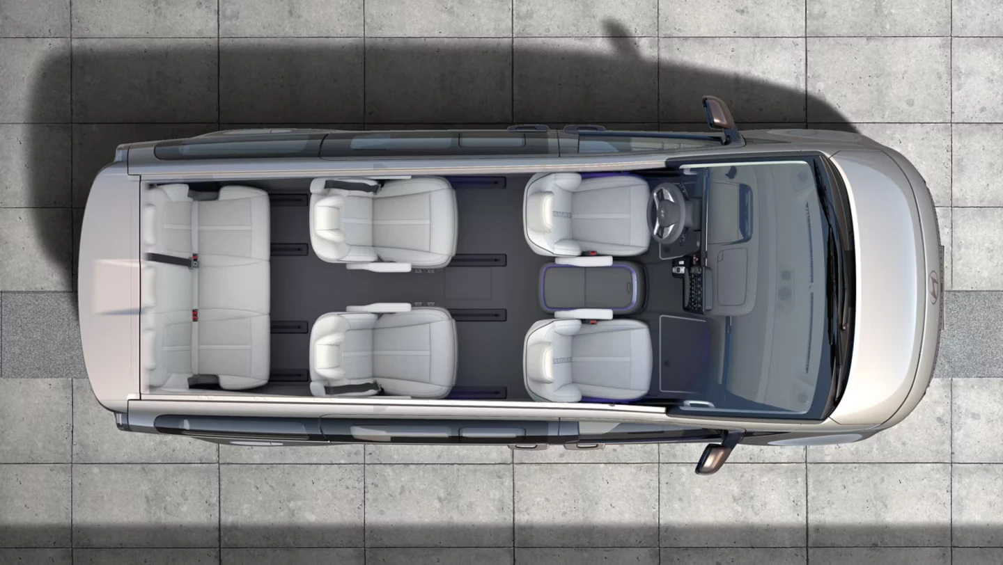 US4 Viz INT X5R Olivinegraymetallic SHOT 029 16X9