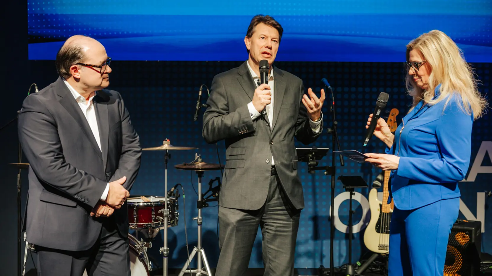 (C)Philipplipiarski 7124