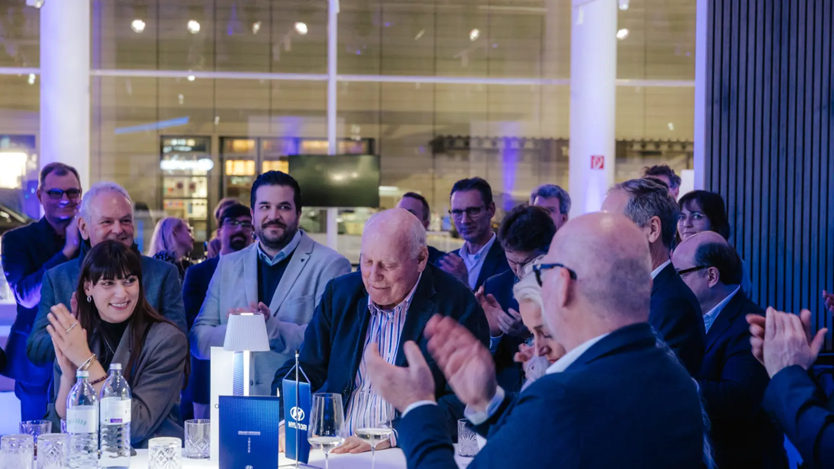 (C)Philipplipiarski 7075