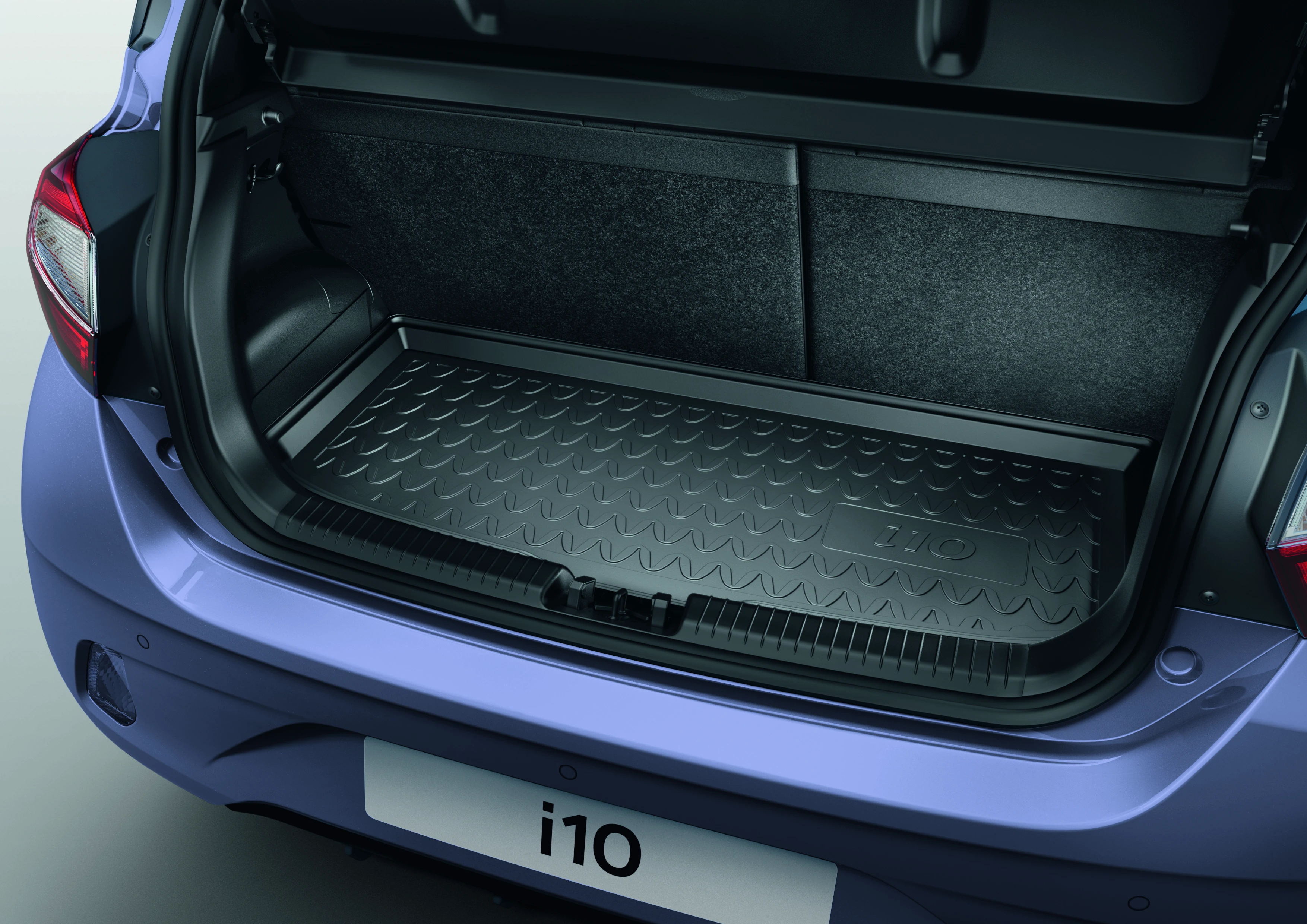 i10 Kofferraummatte (1)