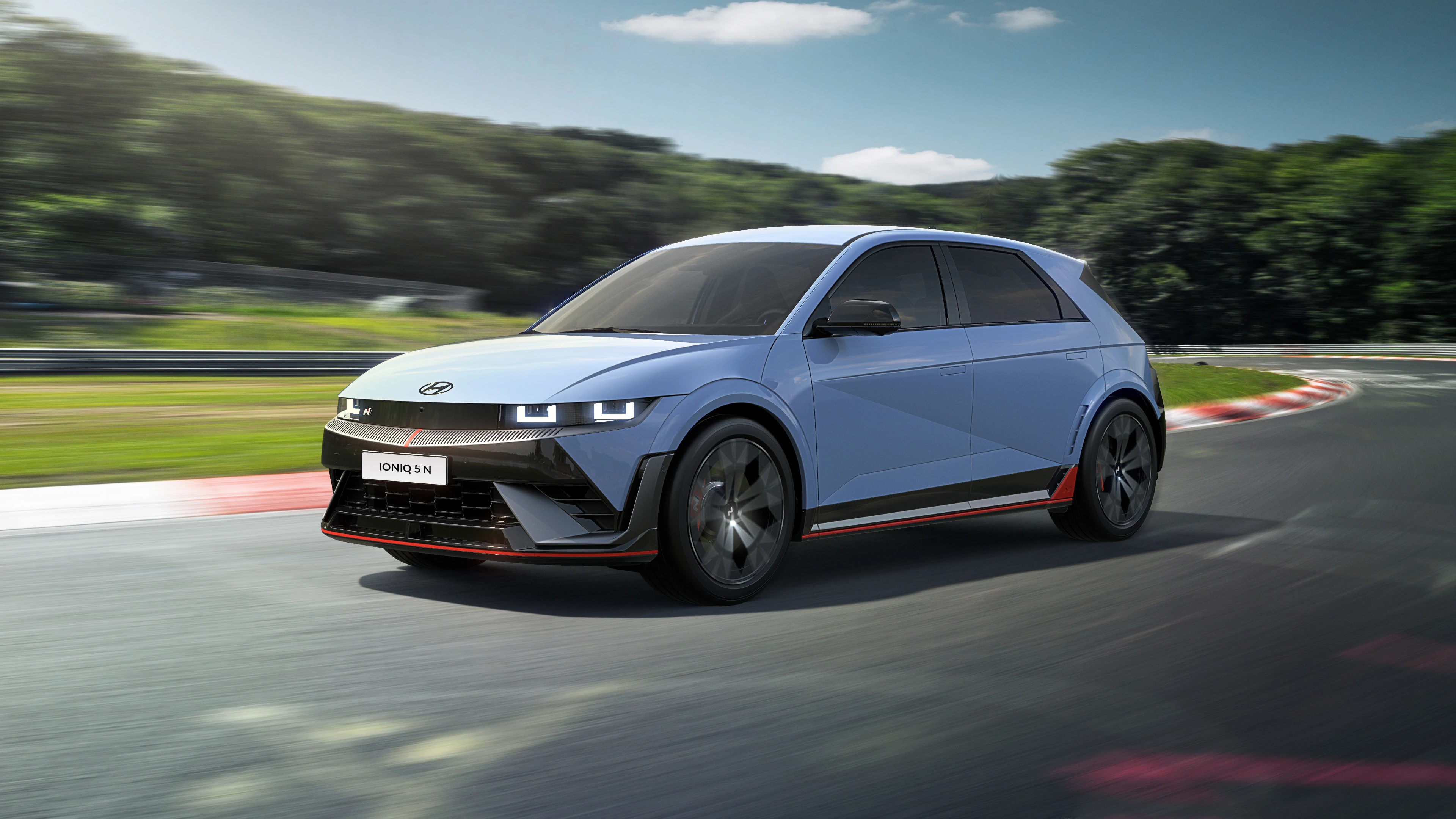 HME NE N Eviz EXT SFB Performancebluesolid 52905 NI000 SHOT C007 KZ