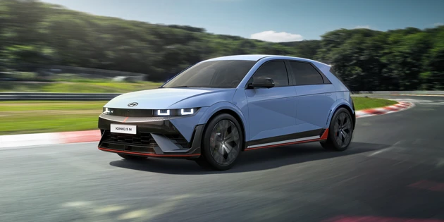 HME NE N Eviz EXT SFB Performancebluesolid 52905 NI000 SHOT C007 KZ