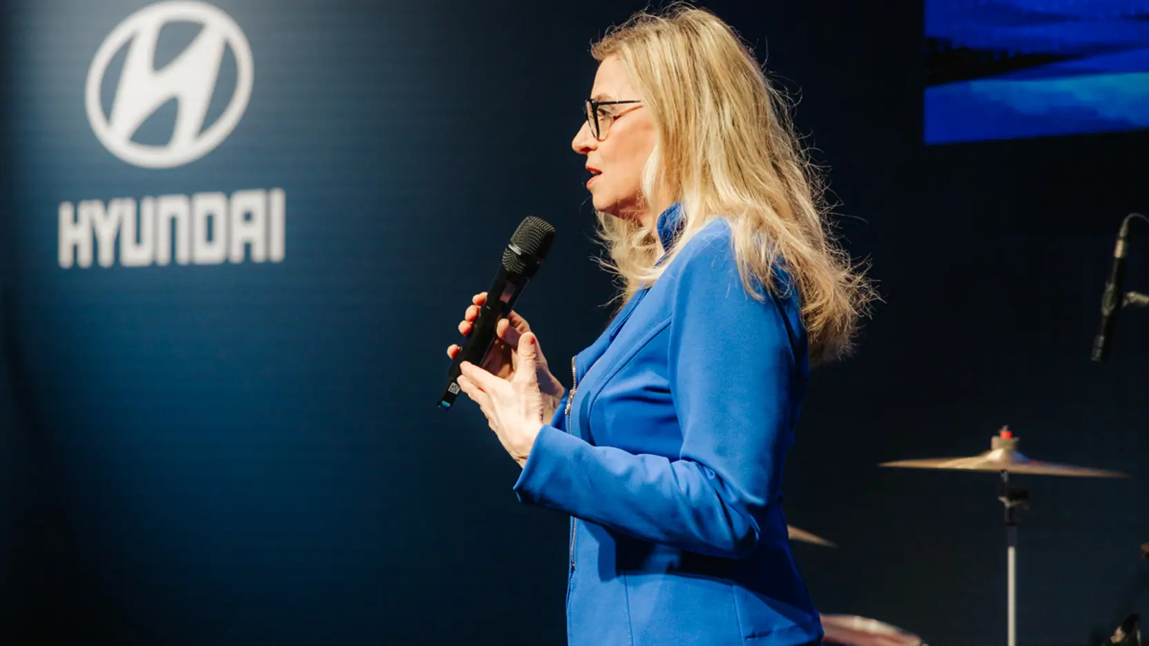 (C)Philipplipiarski 7040