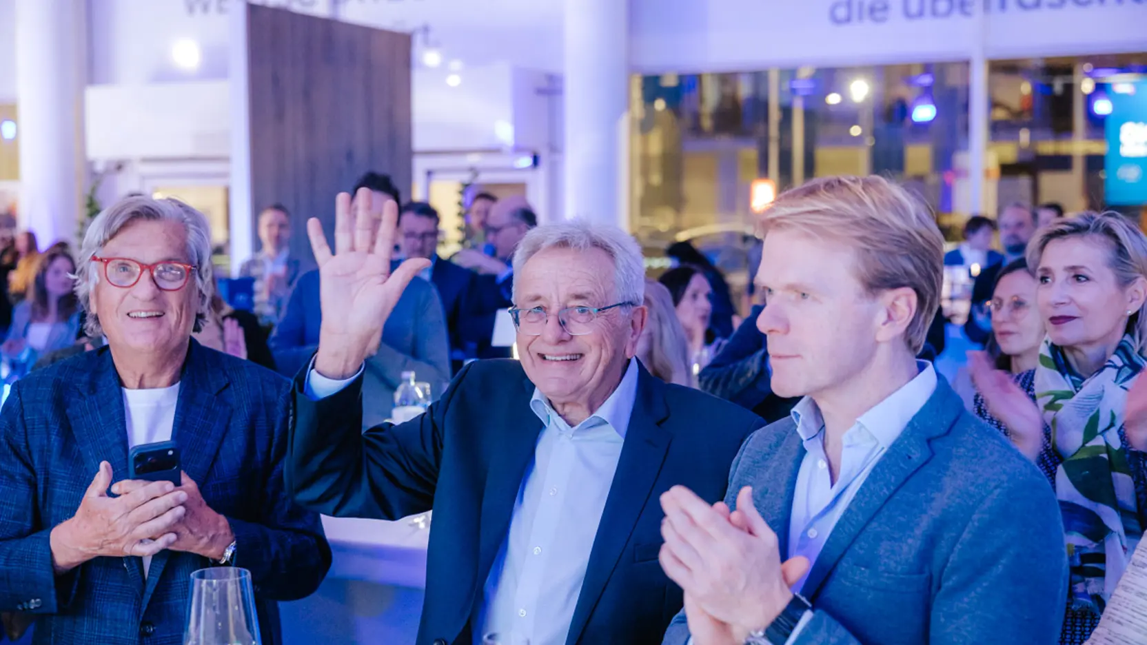 (C)Philipplipiarski 7081