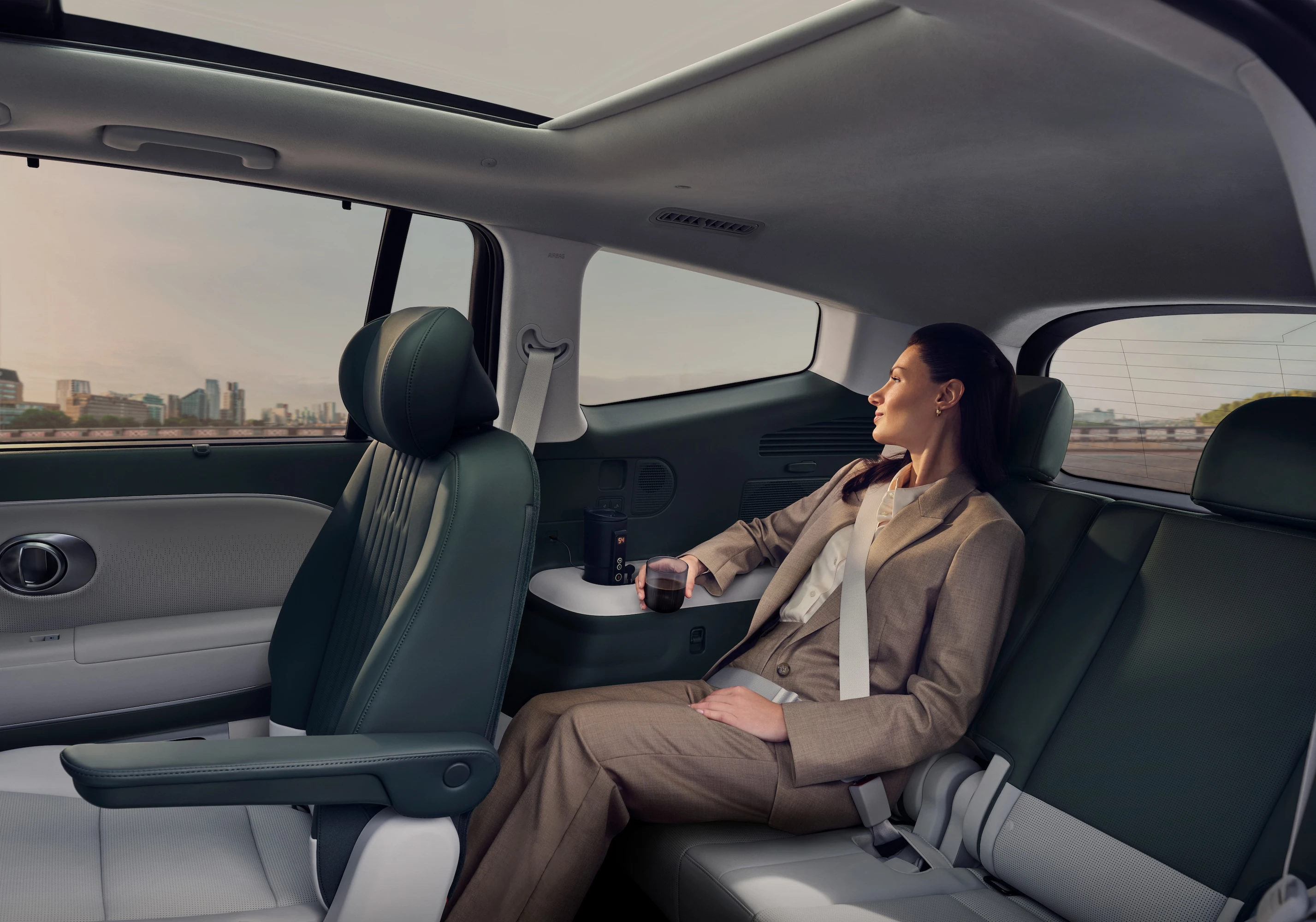 Hyundai IONIQ 9 Interior 3Rd Row V2P EU 25