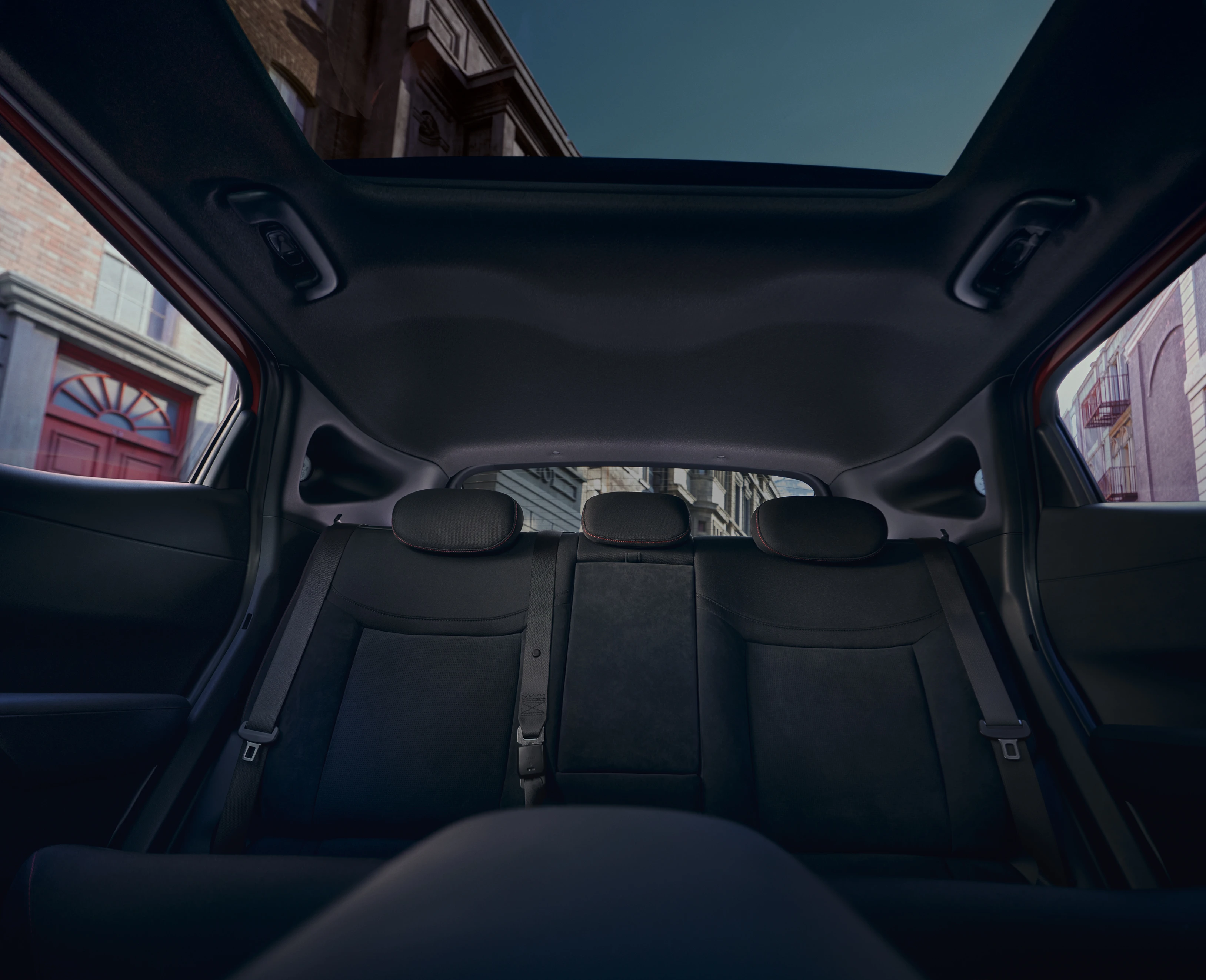 Hyundai IONIQ 3 M44 HERO INTERIOR REAR SEATS Srgb