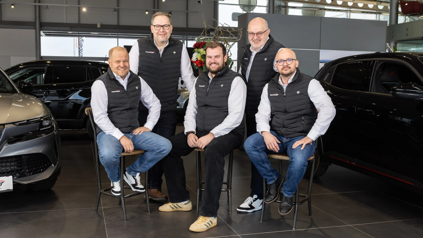 Verkäufer Gruppenfoto Ohne Alfa Logo